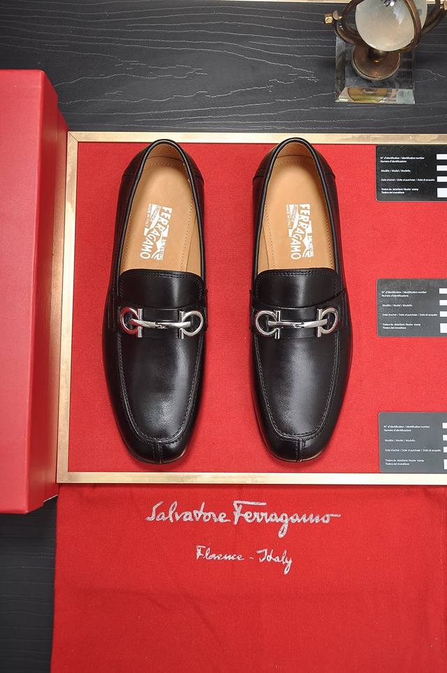 出厂价 Ferragamo 菲拉格幕 专柜最新款 原版进口开边上乘牛皮手工编织成+进口牛里+原版奢华金属扣+原版组合大底 对比无压力 38--45 45定做